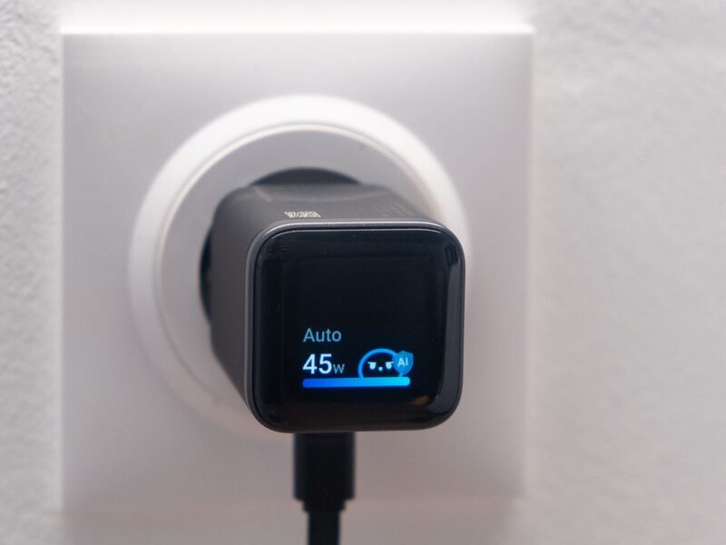 Anker Nano 45W charger with smart display