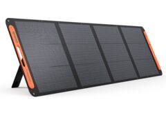 Jackery SolarSaga 200W