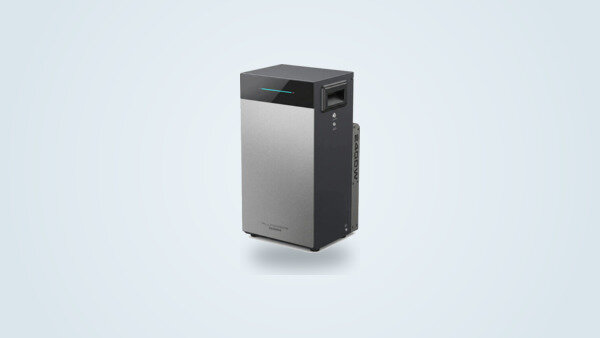 Allpowers BS2500 Pro balcony solar storage battery, vertical housing with control screen visible