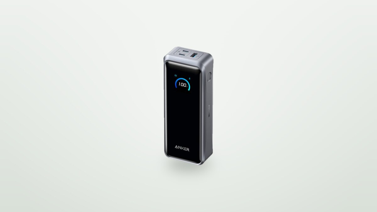 Externe Batterie Anker Prime 26250 (300W) vor hellem Hintergrund