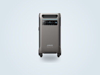 Estación de energía Anker SOLIX F3800 con ruedas, fondo claro