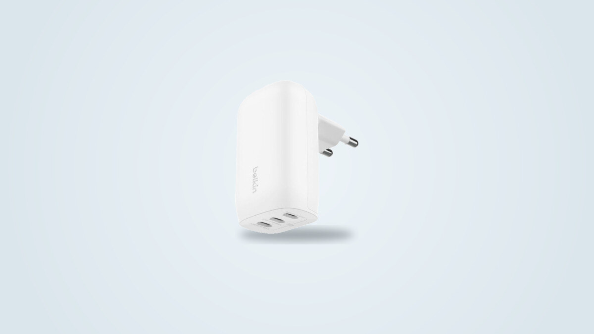 Caricatore da parete Belkin BoostCharge 67W con tre porte USB-C