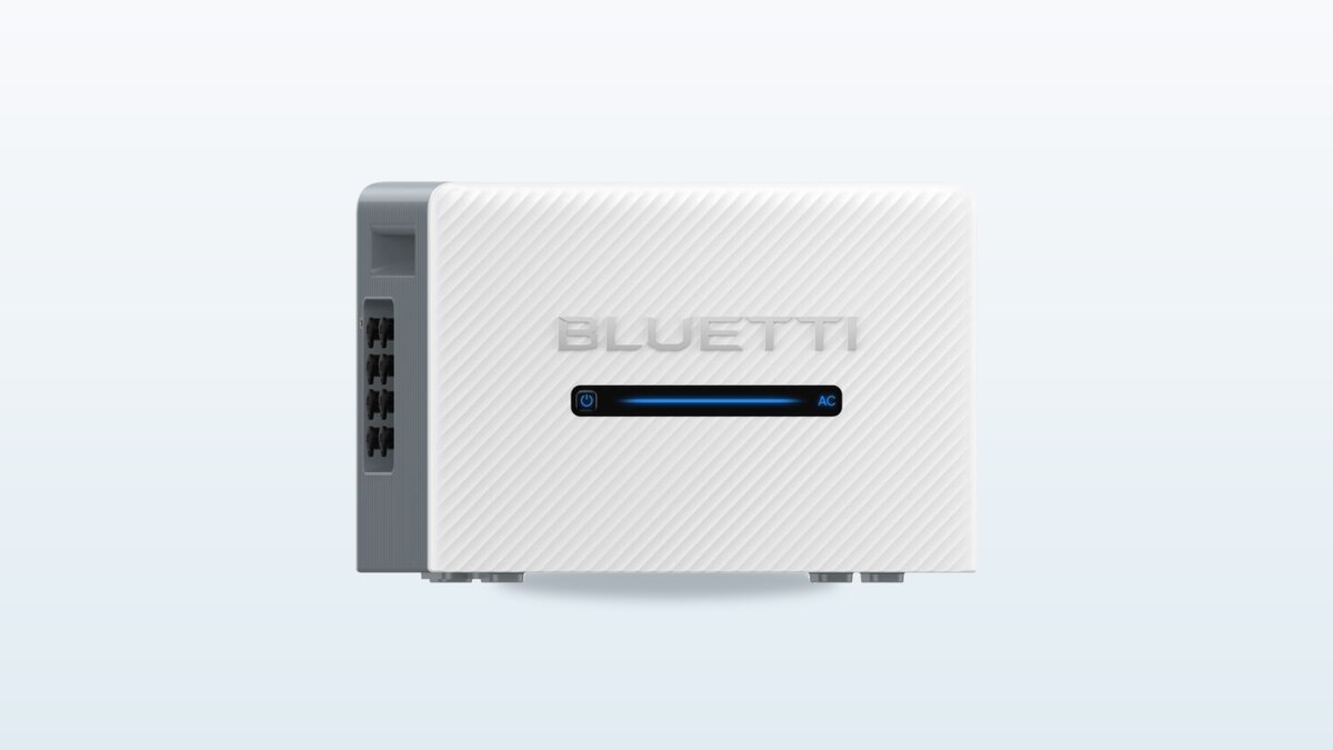Bluetti Balco 260 balcony solar battery, white casing with MC4 connectors and carrying handle