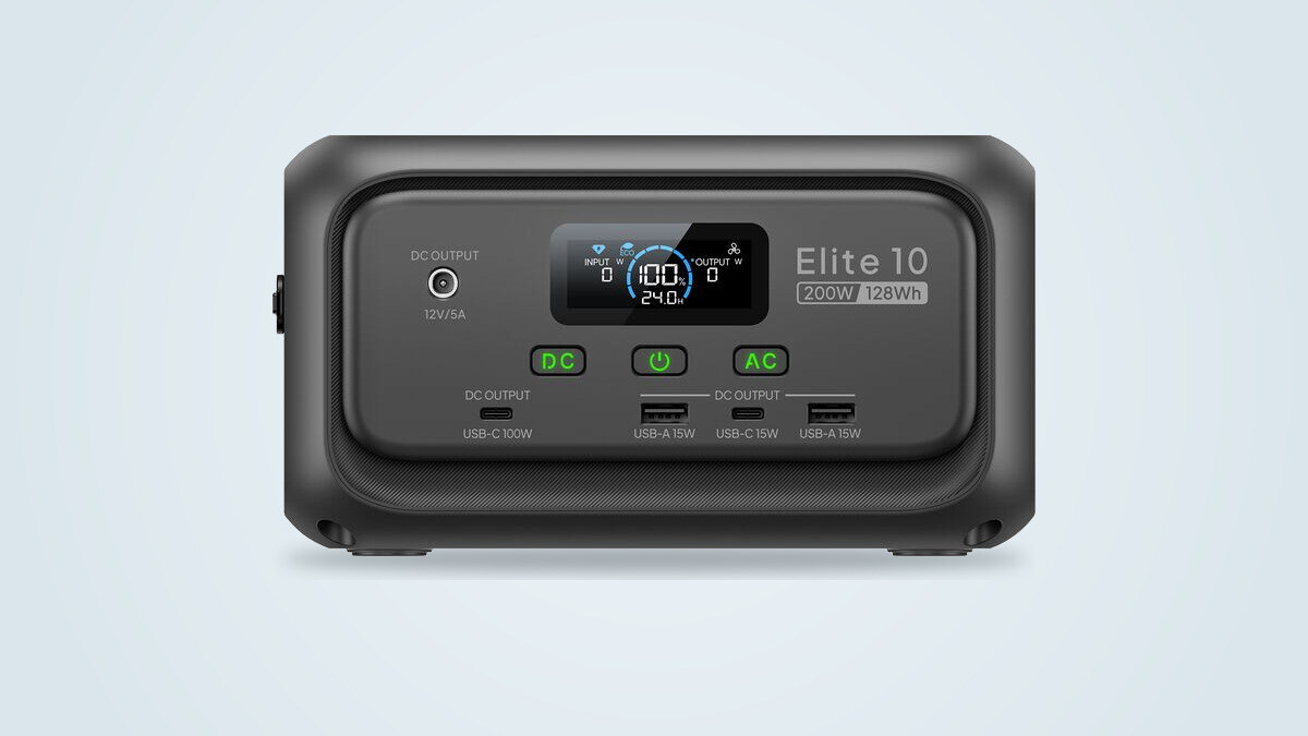 Mini-Powerstation Bluetti Elite 10 von vorne, eingeschaltetes Display zeigt 100 % und 24,0 h, USB-C- und USB-A-Anschlüsse sichtbar