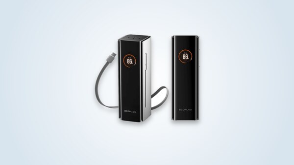 Externe Batterie EcoFlow Rapid Pro 27K stehend, eingeschaltetes Display mit Anzeige des verbleibenden Ladeprozentsatzes