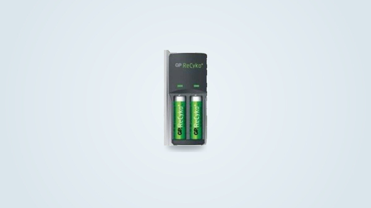 Caricatore di pile GP ReCyko AR02 con pile AA incluse
