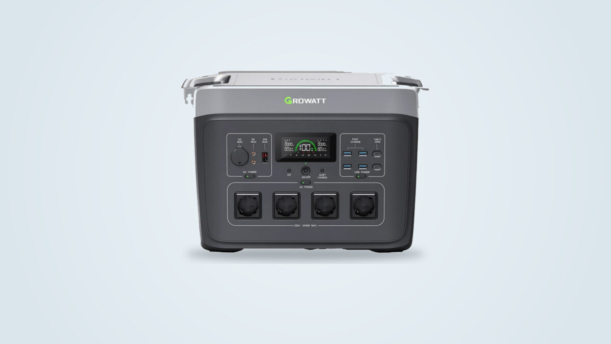 Growatt Infinity 2000 Pro portable power station seen from the front, LCD screen lit and four AC outlets visible