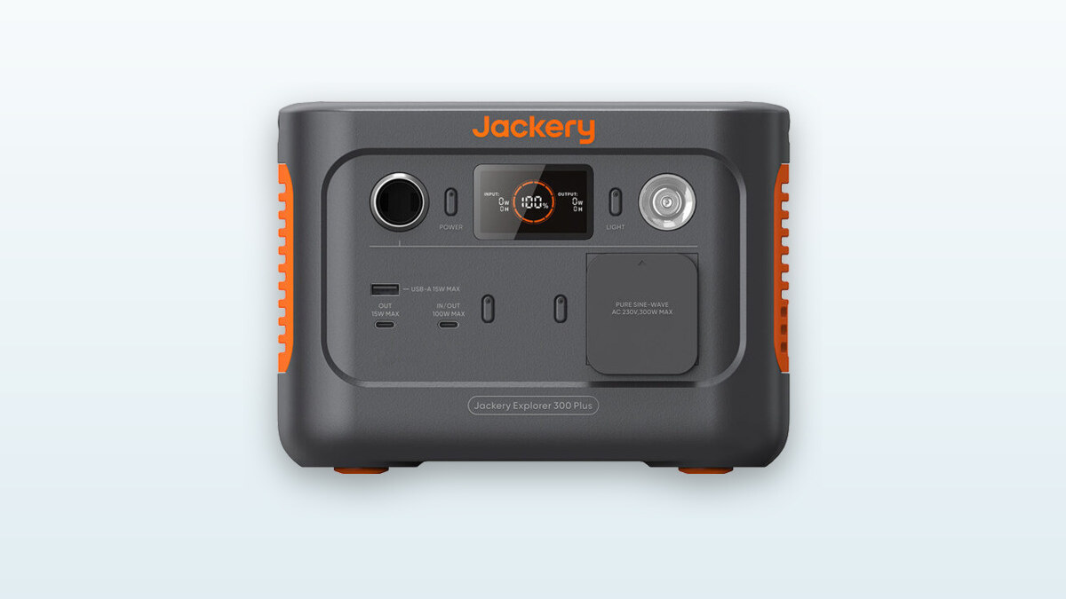 Power station portatile Jackery Explorer 300 Plus compatta, schermo LCD e presa di corrente visibili