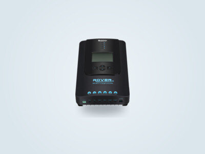 Regulador solar MPPT Renogy Rover 20A con pantalla LCD sobre fondo claro