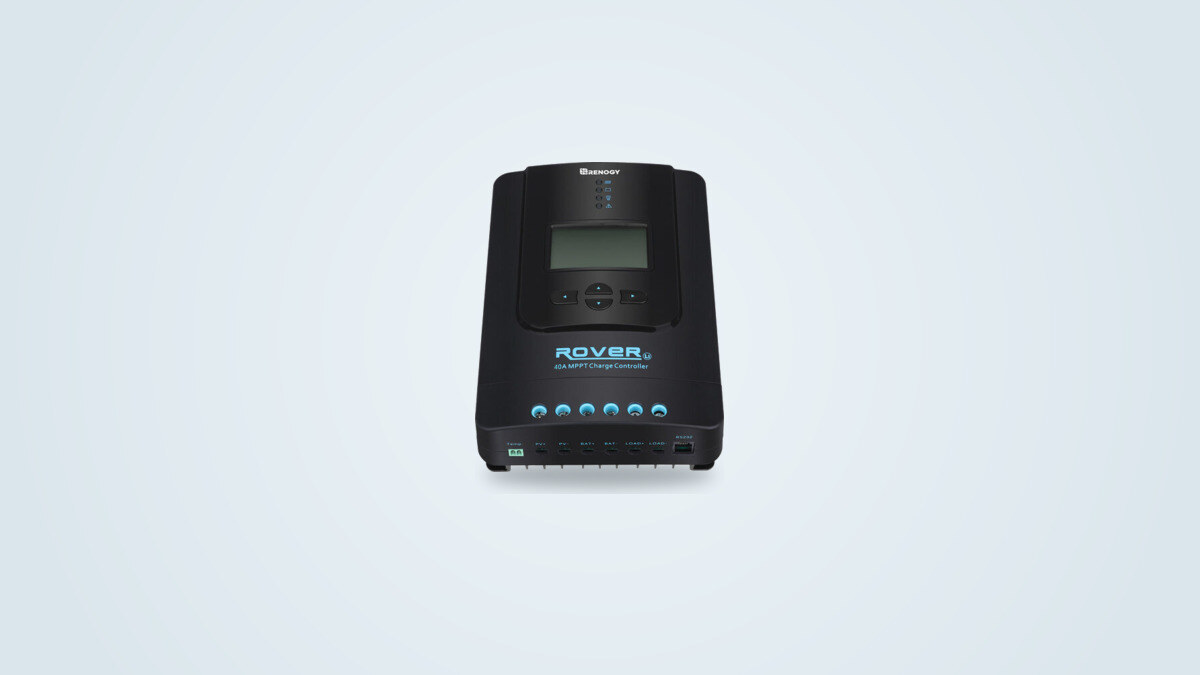 Régulateur de charge solaire MPPT Renogy Rover 40A avec écran LCD sur fond clair