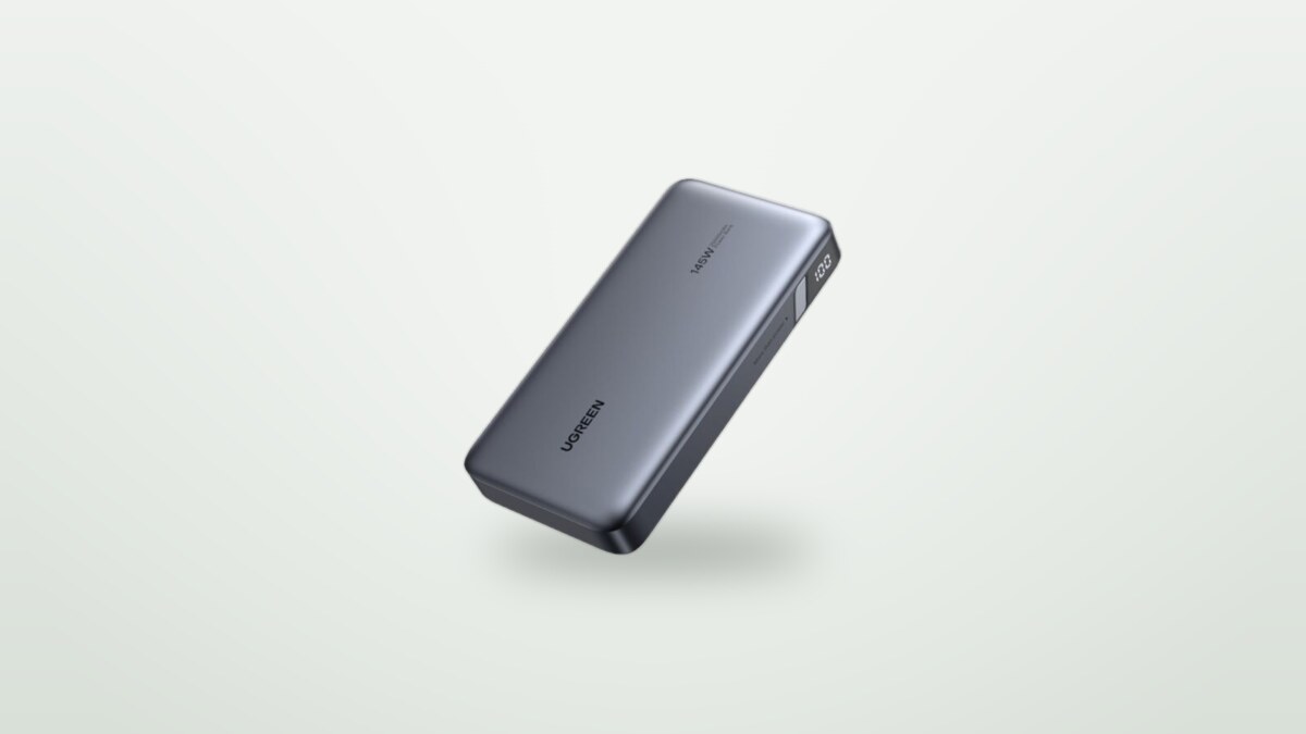 Externer Akku Ugreen Nexode 145W vor hellem Hintergrund