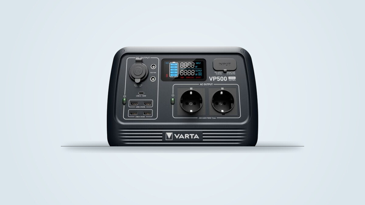 Varta VP500 portable power station at a three-quarter angle, screen lit and two 230V sockets visible