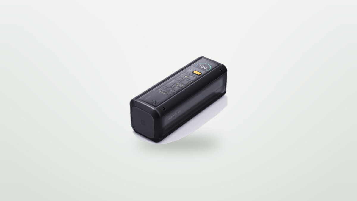 Externe Batterie Xiaomi 212W HyperCharge 25000 vor hellem Hintergrund