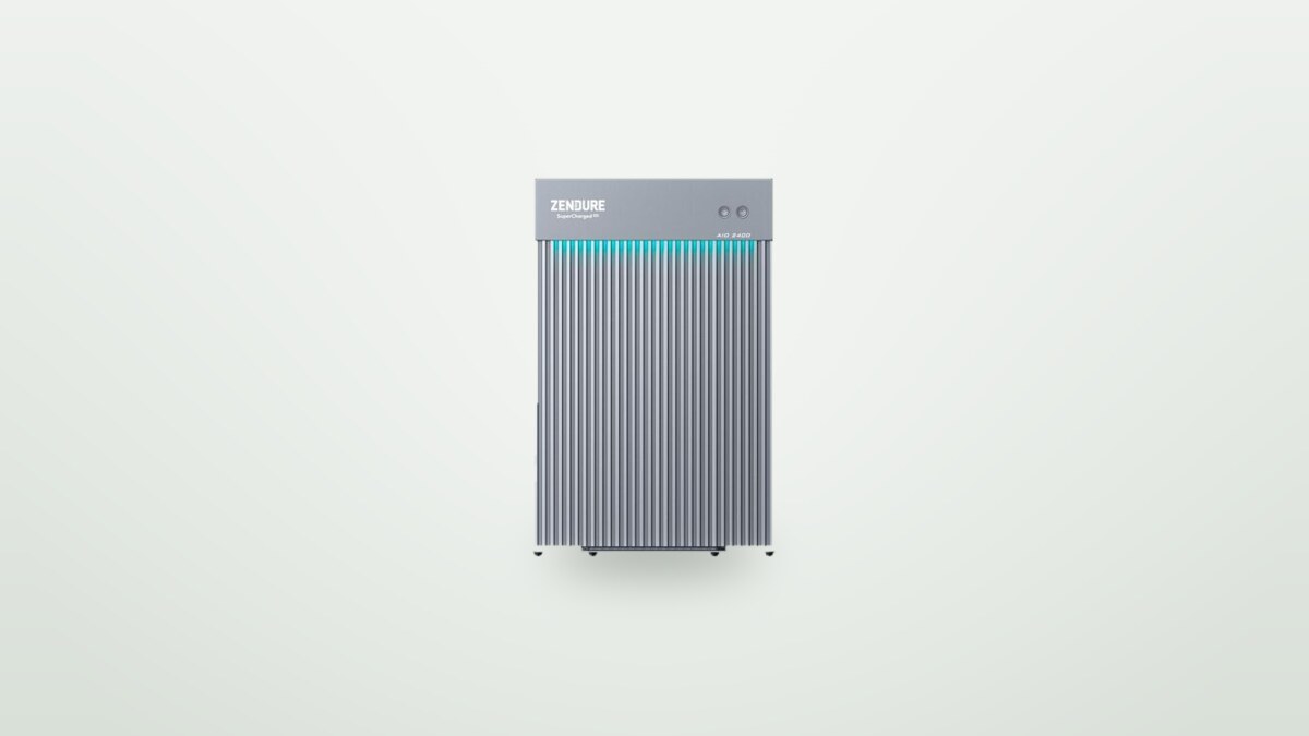 Solar-Speichersystem Zendure AiO 2400 vor hellem Hintergrund