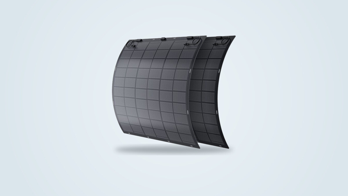 Panel solar flexible Zendure 420W ligeramente curvado, células monocristalinas y superficie ETFE visibles