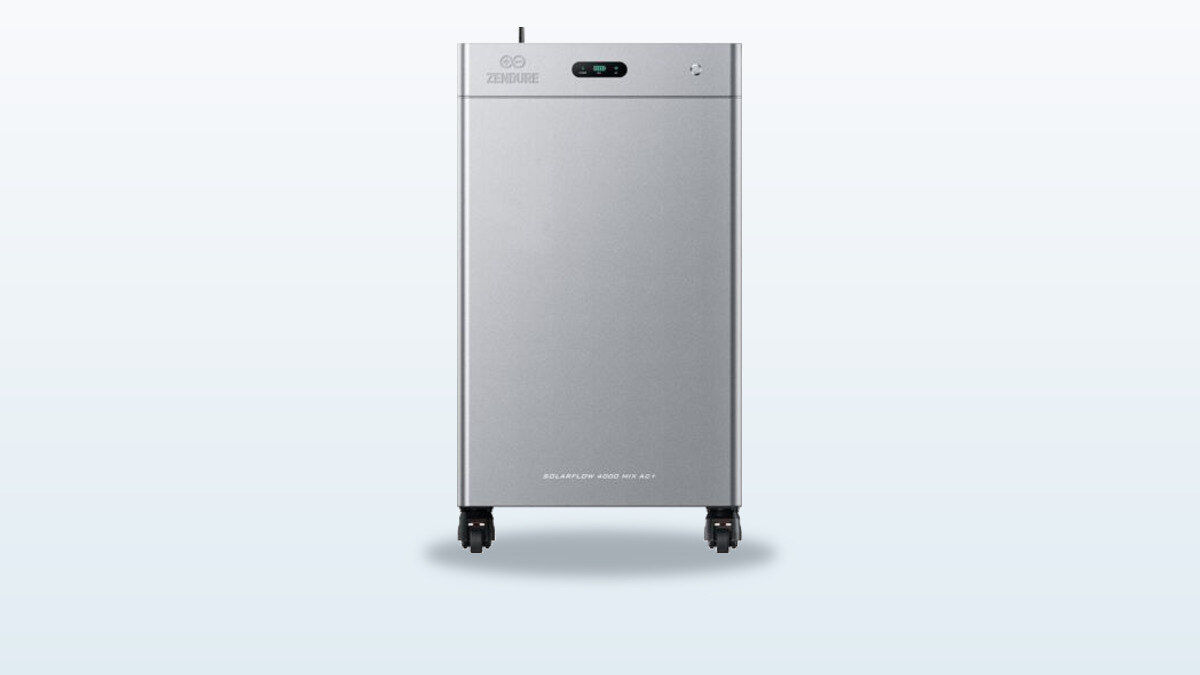 Batería doméstica Zendure SolarFlow 4000 Mix AC+, carcasa vertical metálica gris colocada en el suelo